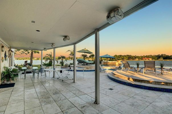 Exterior, Pool, Water