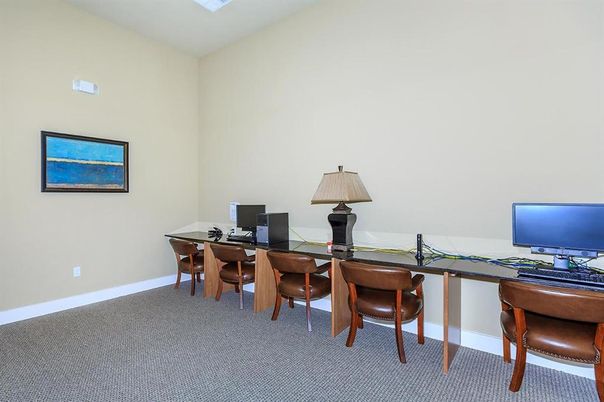 Home Office, Interior