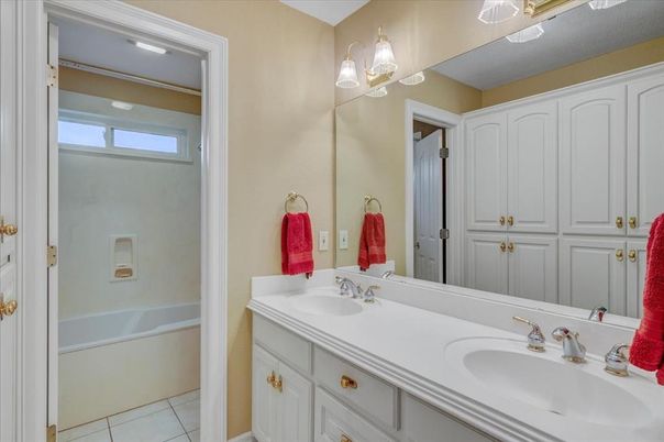 Bathroom, Dual Sink Vanities, Interior