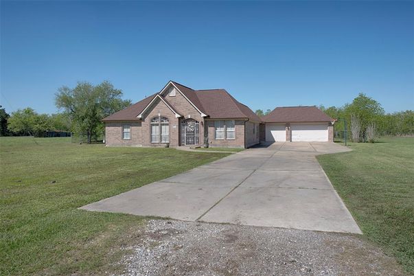 Attached, Backyard, Exterior, Facade, Brick Facade, Brick Traditional