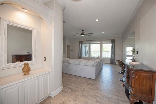Home Office, Interior, Living room, Recessed Lighting, Wood Texture Flooring