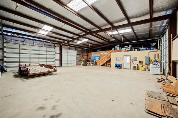 Garage, Interior