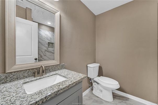 Bathroom, Interior, Marble, Marble Walls, Recessed Lighting