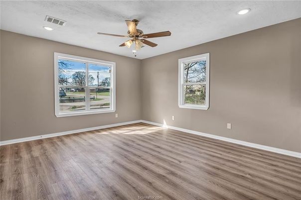 Empty room, Interior, Recessed Lighting, Wood Texture Flooring
