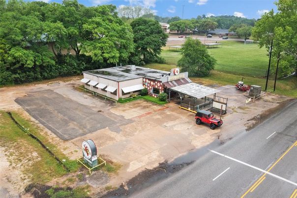 Exterior, Drone