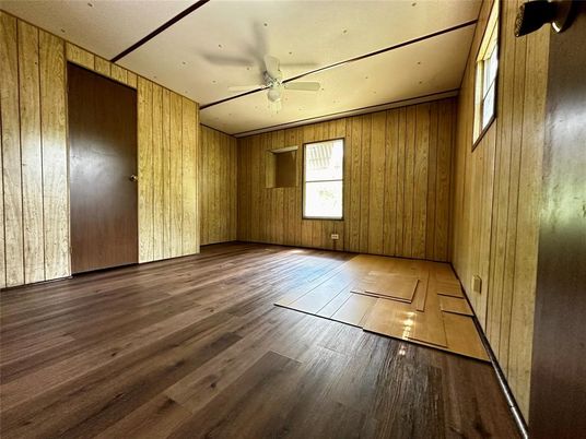 Empty room, Interior, Wood Texture Flooring, Wooden Walls