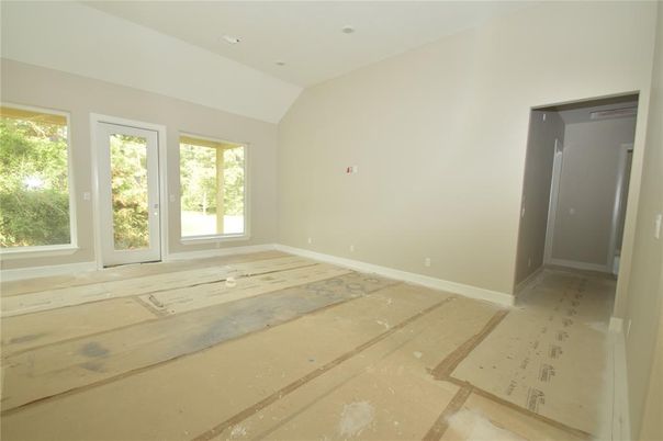 Empty room, Interior, Recessed Lighting