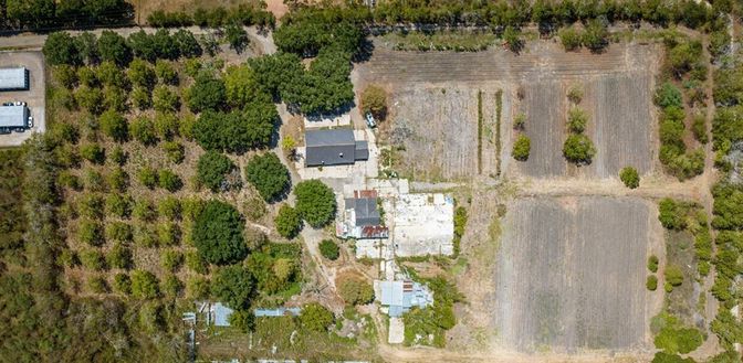 Exterior, Drone