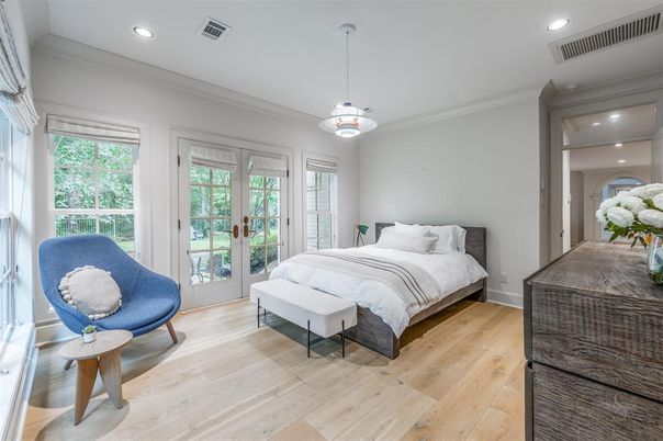 Bedroom, Interior, Pendant Lights, Recessed Lighting, Wood Texture Flooring