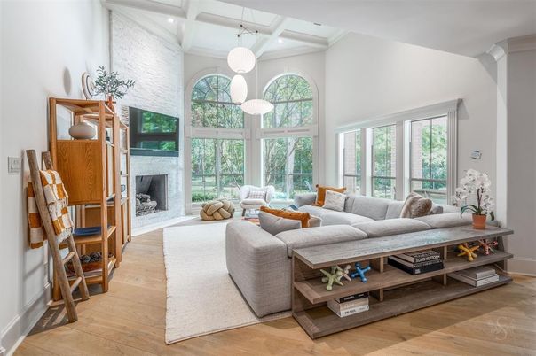 Fireplace, Interior, Living room, Pendant Lights, Recessed Lighting, Wood Texture Flooring