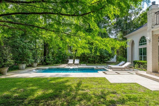 Backyard, Exterior, Pool