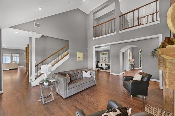 Interior, Recessed Lighting, Wood Texture Flooring