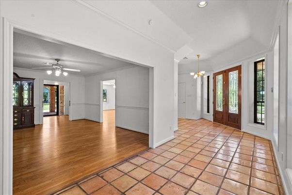Chandelier, Empty room, Interior, Recessed Lighting, Wood Texture Flooring
