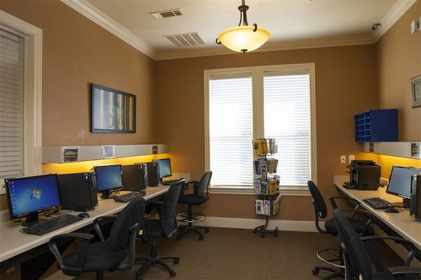Home Office, Interior