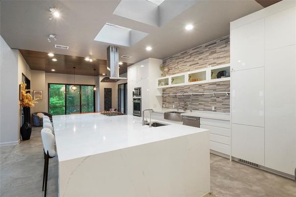 Interior, Kitchen, Pendant Lights, Recessed Lighting, Stainless Steel Appliances