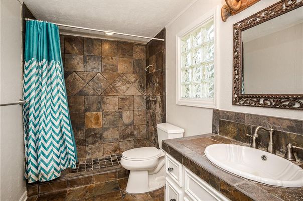 Bathroom, Interior, Tile Countertops
