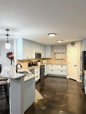 Interior, Kitchen, Pendant Lights, Wood Texture Flooring