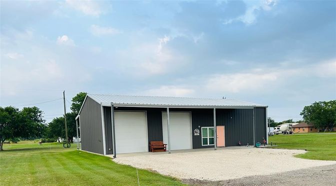 Backyard, Detached Garage, Exterior