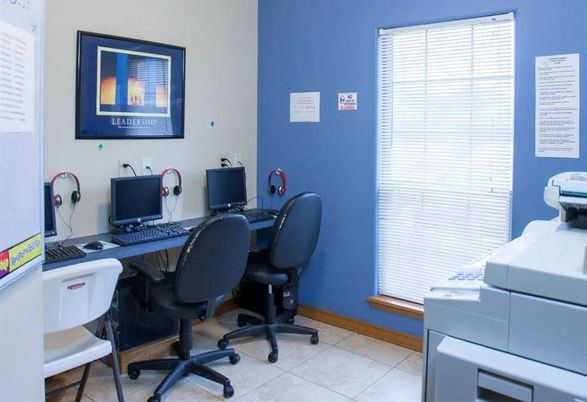 Home Office, Interior