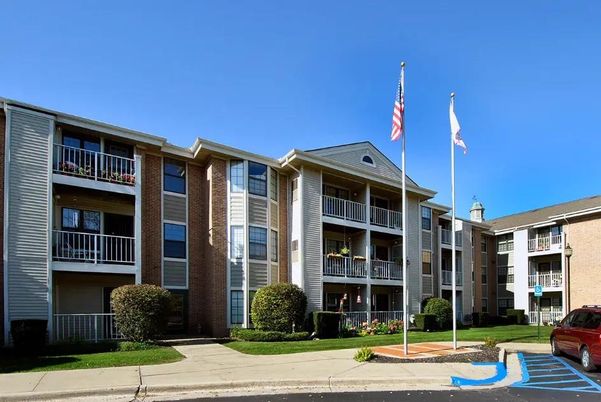 Exterior, Facade, Condo Building