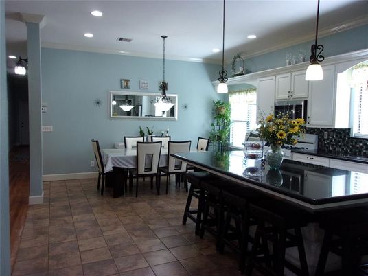 Dining room, Interior, Kitchen, Pendant Lights, Recessed Lighting