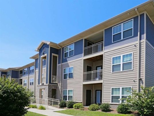 Exterior, Facade, Rowhouse
