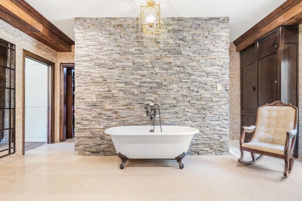 Bathroom, Free Standing Baths, Interior, Pendant Lights, Stone Walls