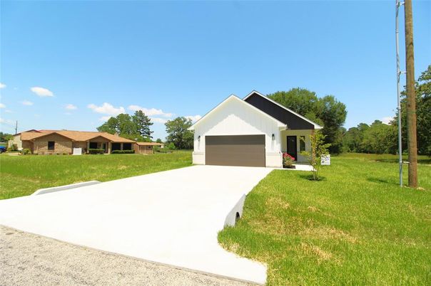 Attached, Backyard, Exterior, Facade, Ranch
