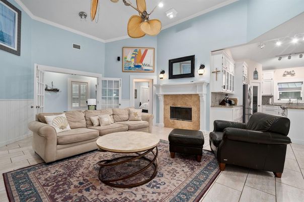 Fireplace, Interior, Kitchen, Living room, Pendant Lights, Recessed Lighting