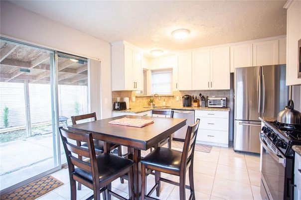 Dining room, Interior, Kitchen, Stainless Steel Appliances