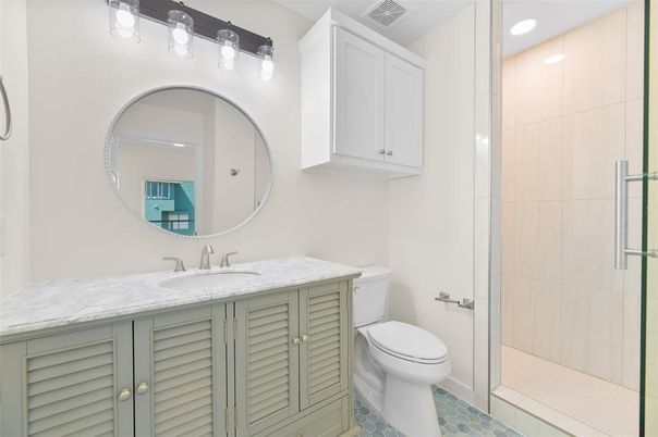 Bathroom, Interior, Recessed Lighting