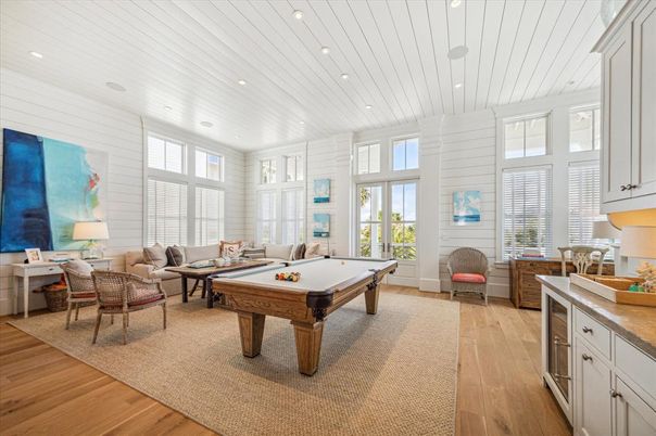 Billiard Table, Game Room, Interior, Living room, Recessed Lighting, Wood Texture Flooring