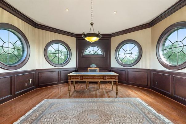 Interior, Pendant Lights, Recessed Lighting, Wood Texture Flooring