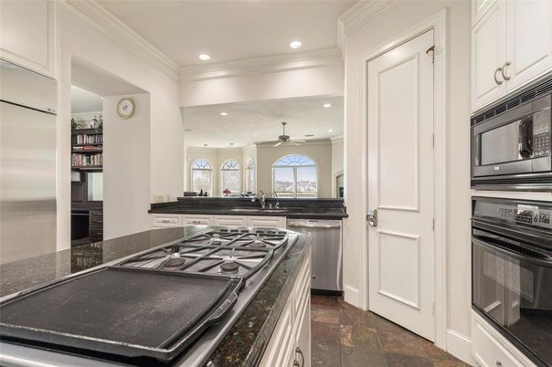 Interior, Kitchen, Recessed Lighting