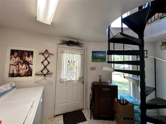 Interior, Washer