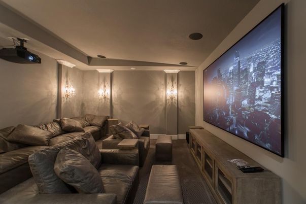 Interior, Projection Screen, Recessed Lighting, Theatre Room
