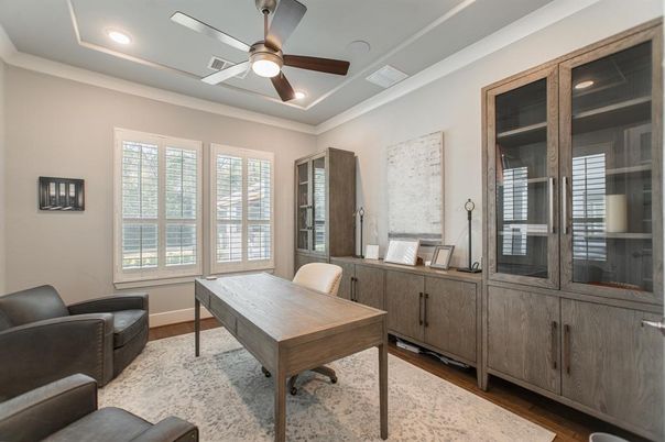Home Office, Interior, Recessed Lighting, Wood Texture Flooring