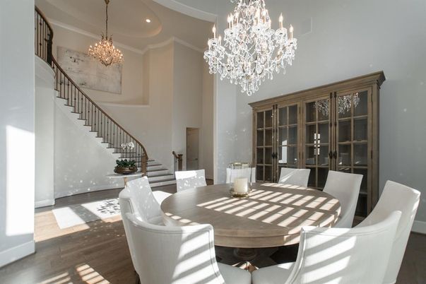 Chandelier, Dining room, Interior, Recessed Lighting, Wood Texture Flooring