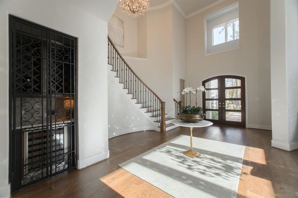 Chandelier, Interior, Wood Texture Flooring