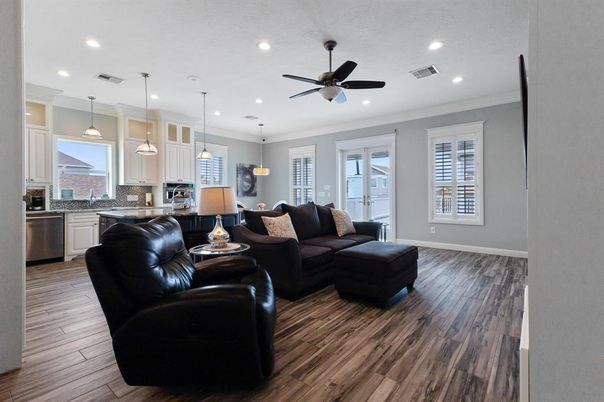 Interior, Kitchen, Living room, Pendant Lights, Recessed Lighting, Stainless Steel Appliances, Wood Texture Flooring