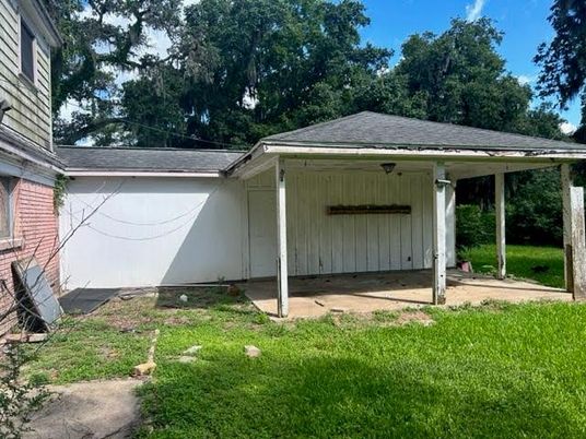Detached Garage, Exterior