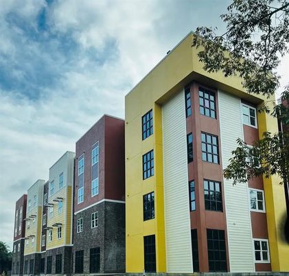 Exterior, Facade, Rowhouse