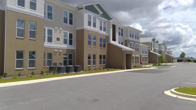 Exterior, Facade, Rowhouse