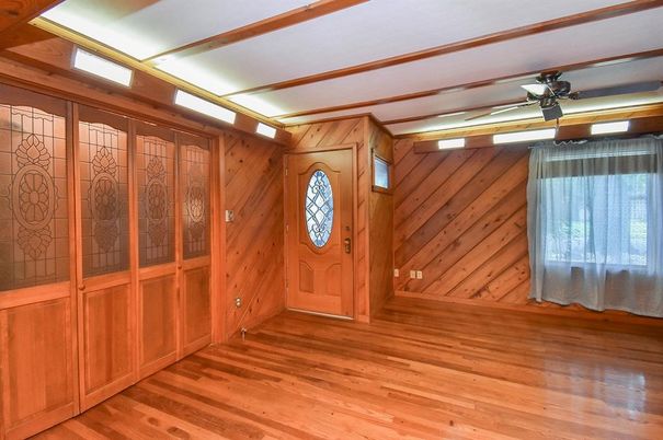 Empty room, Interior, Wood Texture Flooring, Wooden Walls