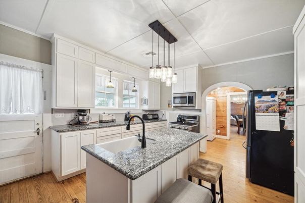 Interior, Kitchen, Pendant Lights, Stainless Steel Appliances, Wood Texture Flooring