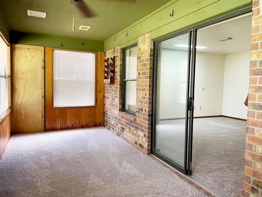 Empty room, Interior, Recessed Lighting, Stone Walls
