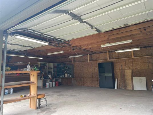 Garage, Interior, Stone Walls