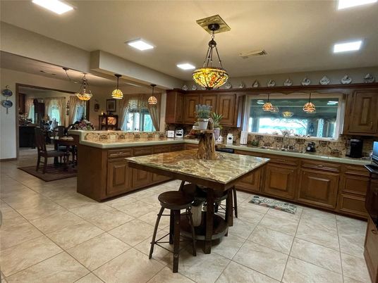 Dining room, Interior, Kitchen, Pendant Lights, Recessed Lighting