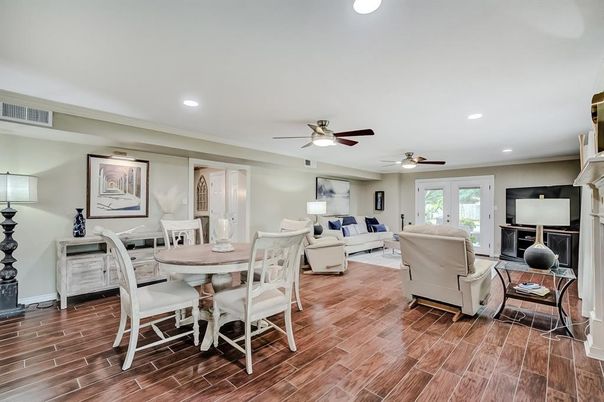 Dining room, Interior, Living room, Recessed Lighting, Wood Texture Flooring