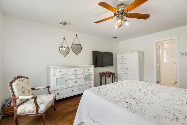 Bedroom, Interior, Pendant Lights, Wood Texture Flooring